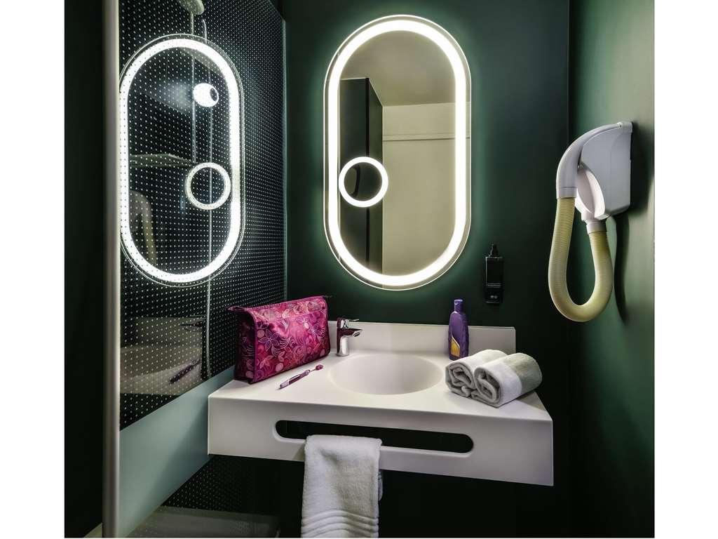 Ibis Saint Rambert D'Albon Saint-Rambert-dʼAlbon Quarto foto